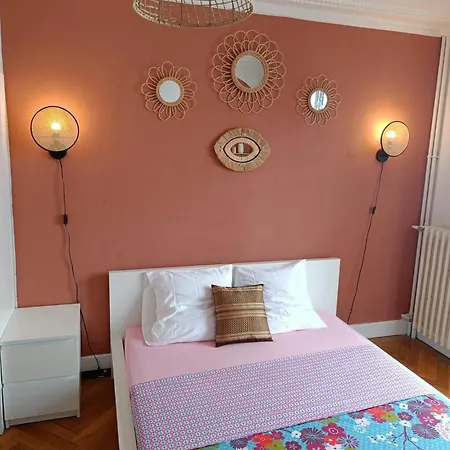 Homestay Belle D'hote Avec Balcon Prive - 3 Mins Gare - Geneve Acces Direct